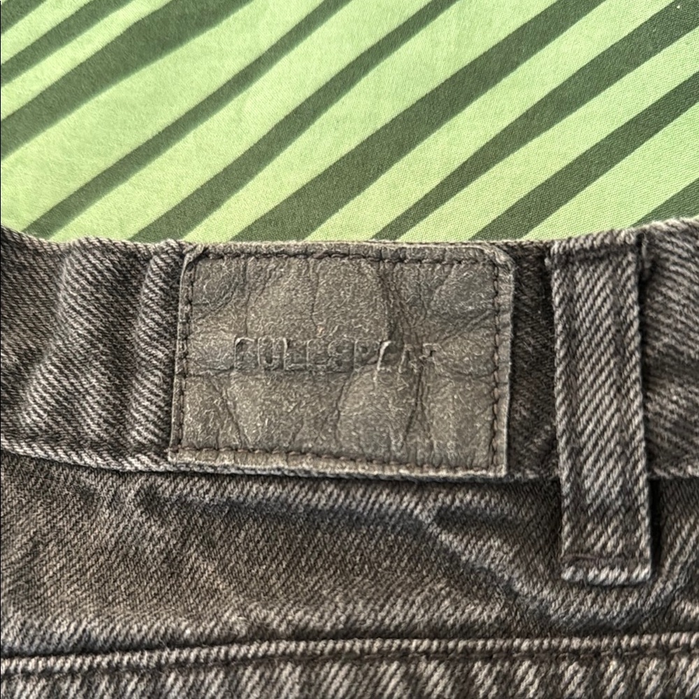 Pull&Bear Black Jean Shorts Distressed High-Waisted - Picture 4 of 6